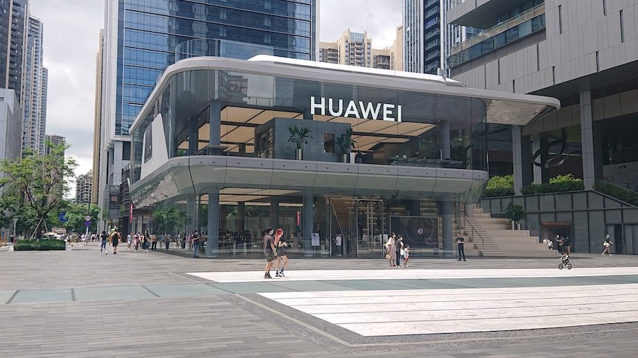 Acusada de evasão fiscal, Huawei é alvo de buscas em suas instalações na Índia
