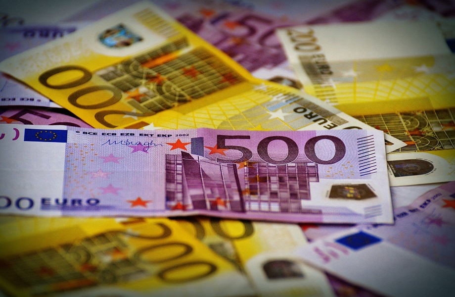 Bulgária e Croácia iniciam processo para aderir ao euro