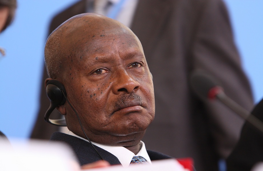 Em Uganda, opositor desafia Yoweri Museveni, há 34 anos no poder