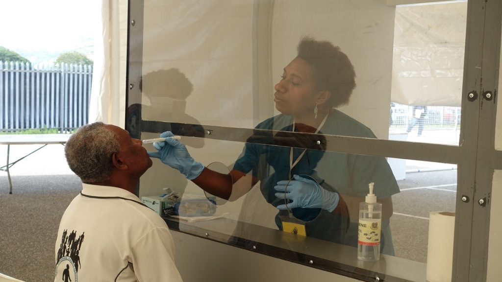 Alta desconfiança popular afasta vacinas chinesas de Papua Nova Guiné
