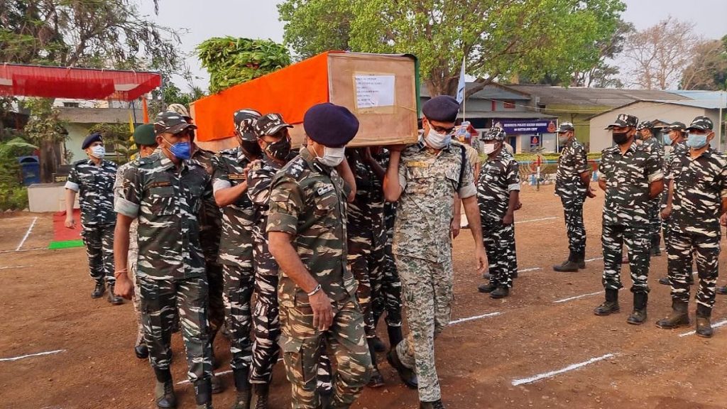 Ataque de extremistas maoístas mata 22 policiais indianos, diz Nova Délhi