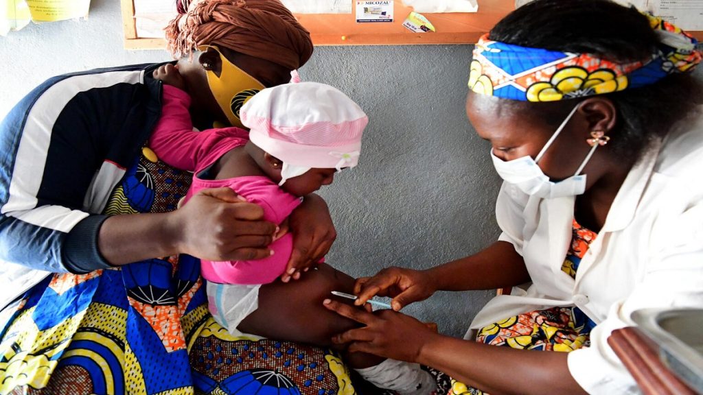 ONU: Meta é imunizar 50 milhões de crianças sem vacinas após pandemia