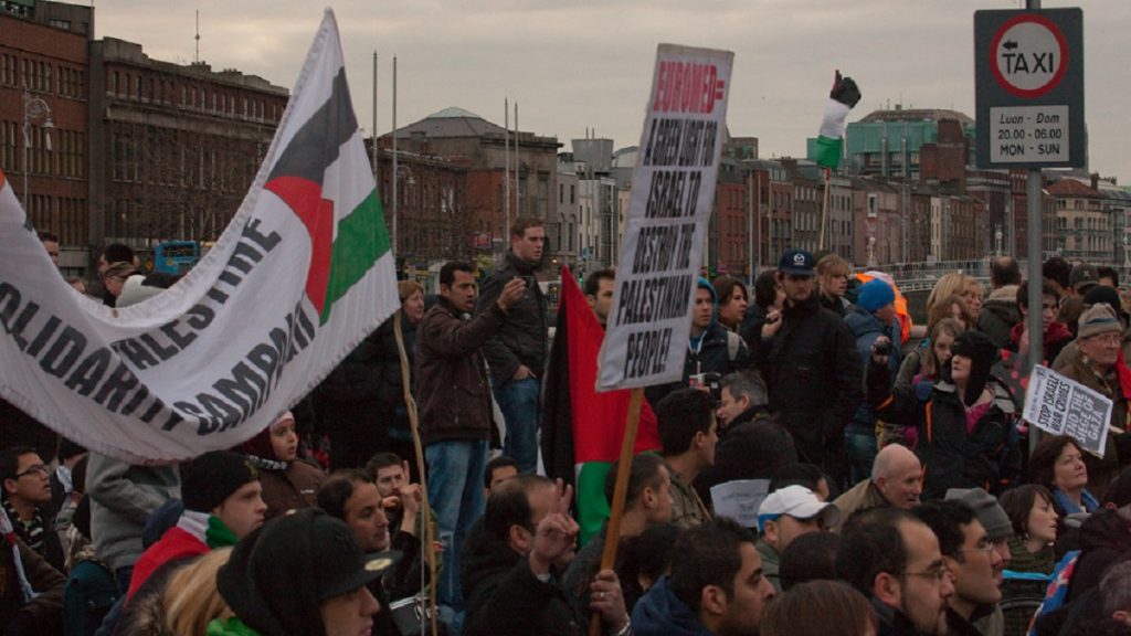 Governo da Irlanda apoia moção que reconhece ocupação de Israel na Palestina