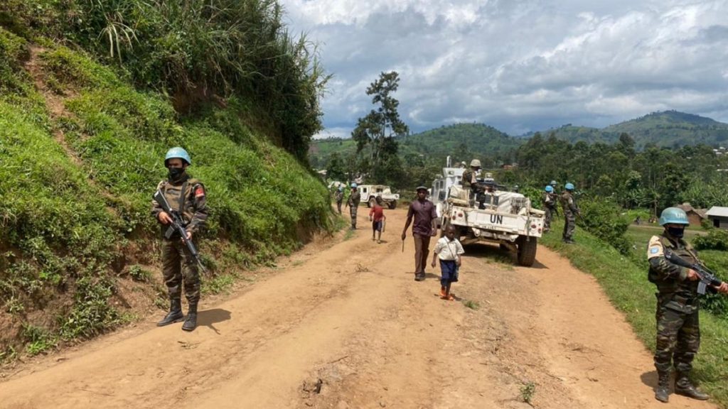 Militares assumem o comando de Kivu do Norte e Ituri, províncias em conflito na RD Congo