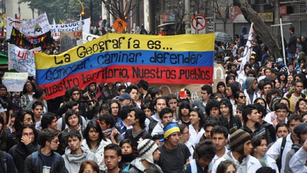 ONU: Aumentam os relatos de violência policial contra manifestantes na Colômbia