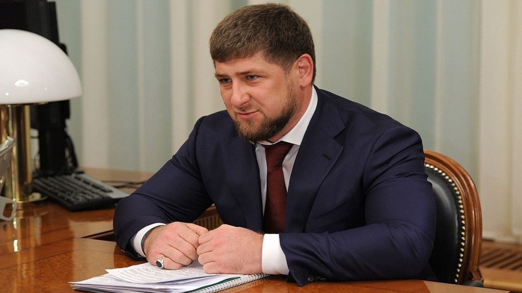 Ministro da Chechênia diz que 'não existem' homossexuais no país