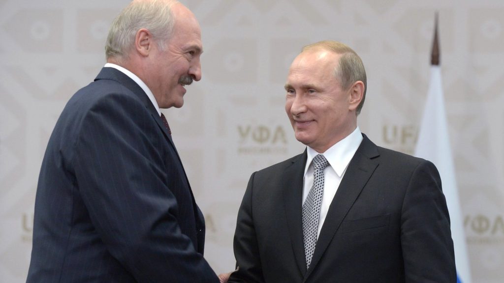 ARTIGO: Um ano após protestos contra Lukashenko, Belarus está ao alcance de Putin