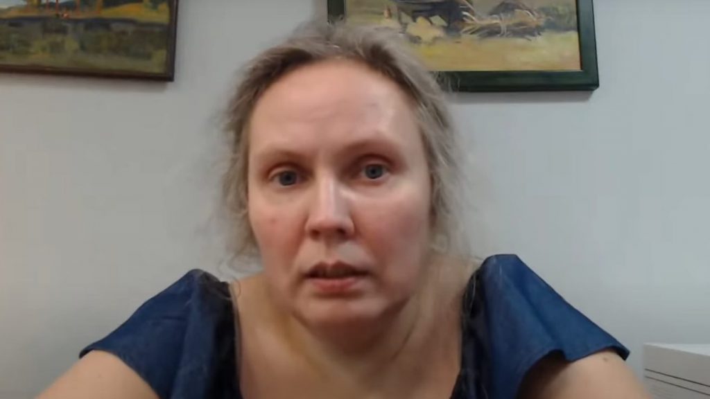 Detida, ativista uzebque teme ser morta se for deportada pelo governo da Rússia