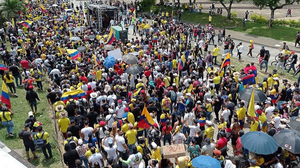Após mortes, ONU insta Colômbia a mudar seu sistema de policiamento de protestos
