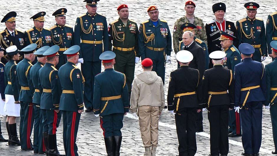 Dia da Vitória na Rússia tem 11 mil soldados nas ruas, discurso de Putin e o Ocidente como vilão